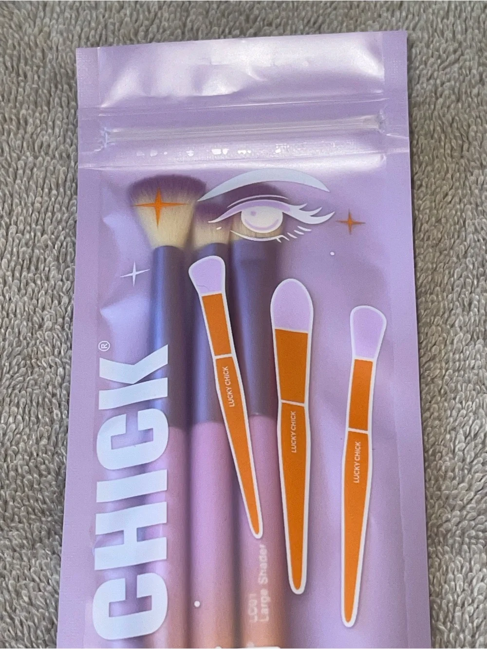 Lucky chick makeup brush set